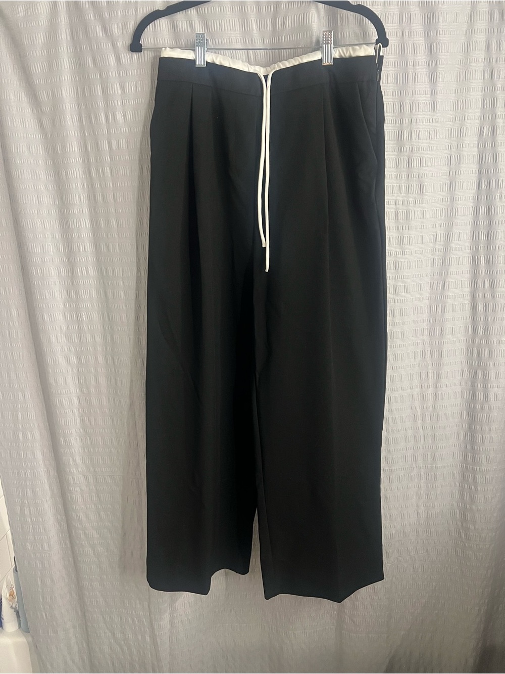 Zara Black Wide-Leg Pants with White Drawstring